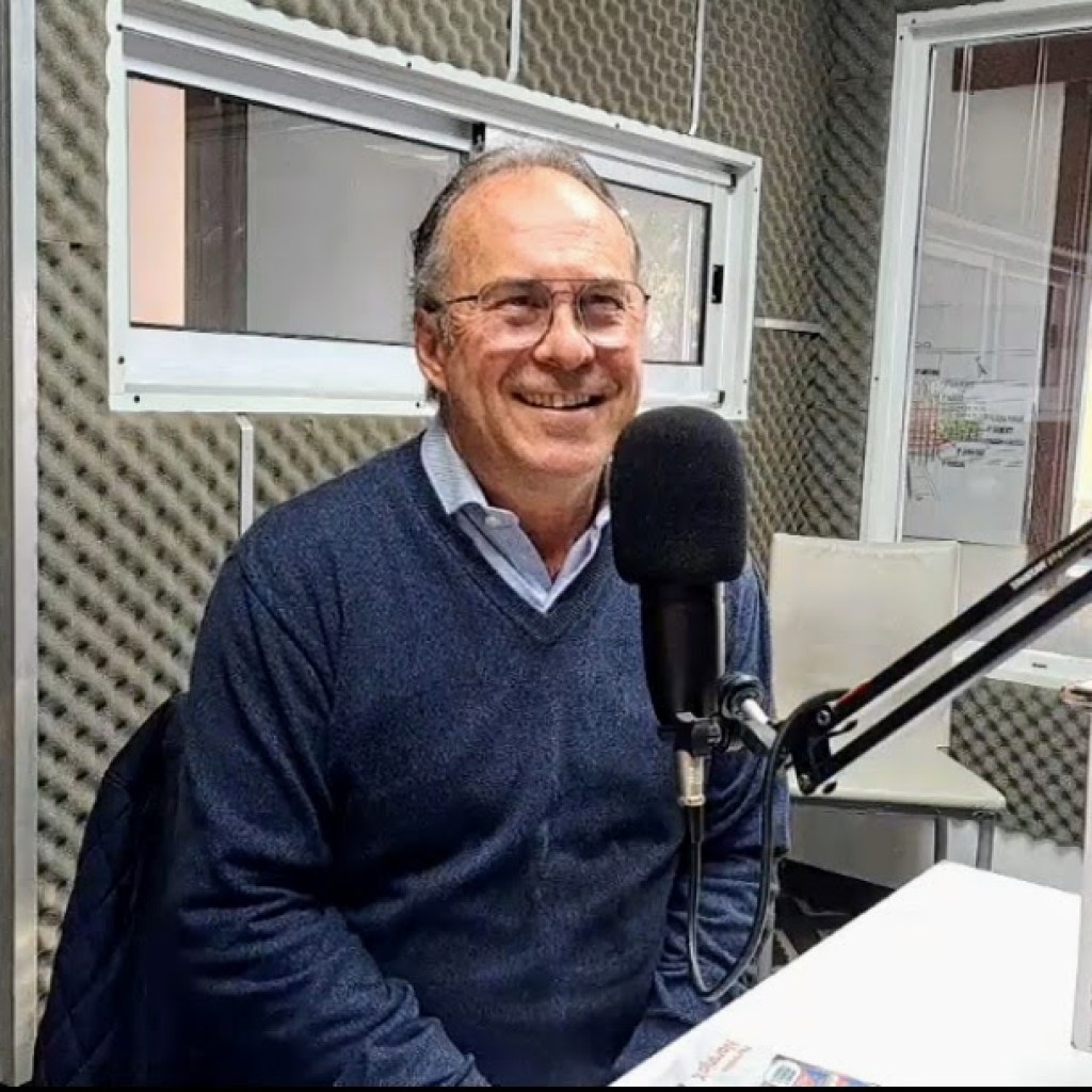 GUSTAVO BOTTASSO EN FM 2000 GUSTAVO BOTTASSO EN FM 2000