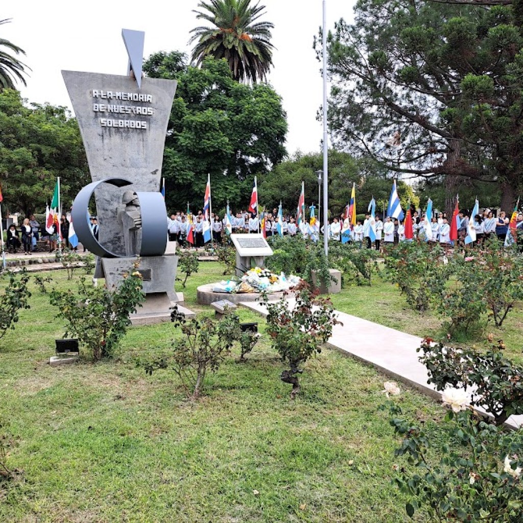ACTO DE MALVINAS EN HERNANDO ACTO DE MALVINAS EN HERNANDO