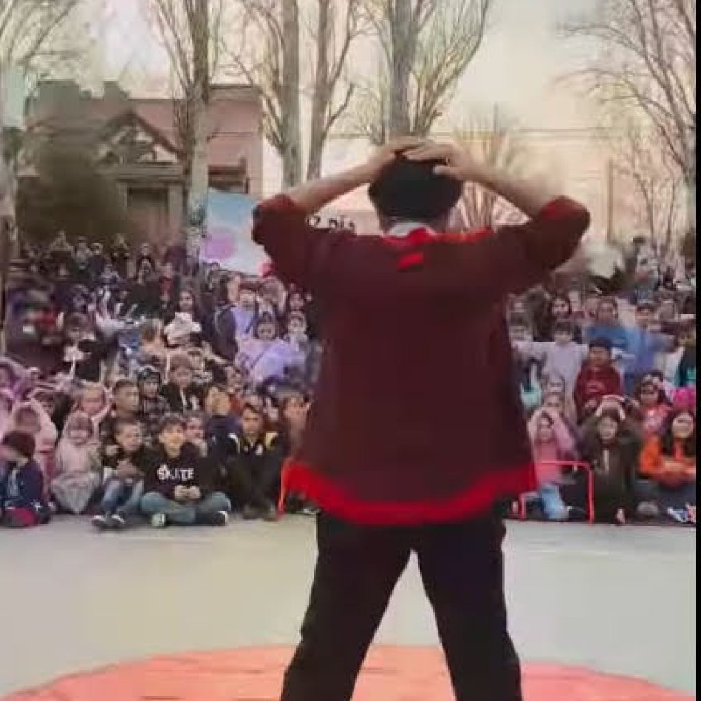 DIA DE LA NIÑEZ EN EL POLIDEPORTIVO DIA DE LA NIÑEZ EN EL POLIDEPORTIVO