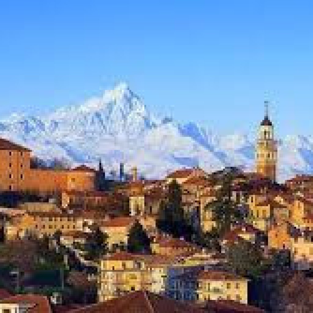 HABLAMOS CON SANDRA BOSSA DESDE ITALIA HABLAMOS CON SANDRA BOSSA DESDE ITALIA