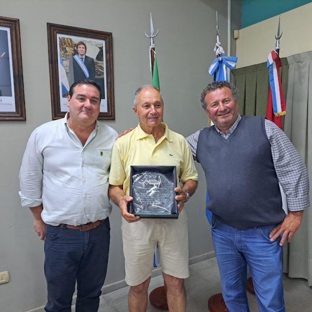 CONSORCIO CAMINERO: RECONOCIMIENTO PARA OSCAR TORTI CONSORCIO CAMINERO: RECONOCIMIENTO PARA OSCAR TORTI