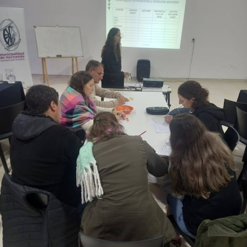 LA FAMILIA EN EL DESARROLLO DEL DEPORTISTA LA FAMILIA EN EL DESARROLLO DEL DEPORTISTA