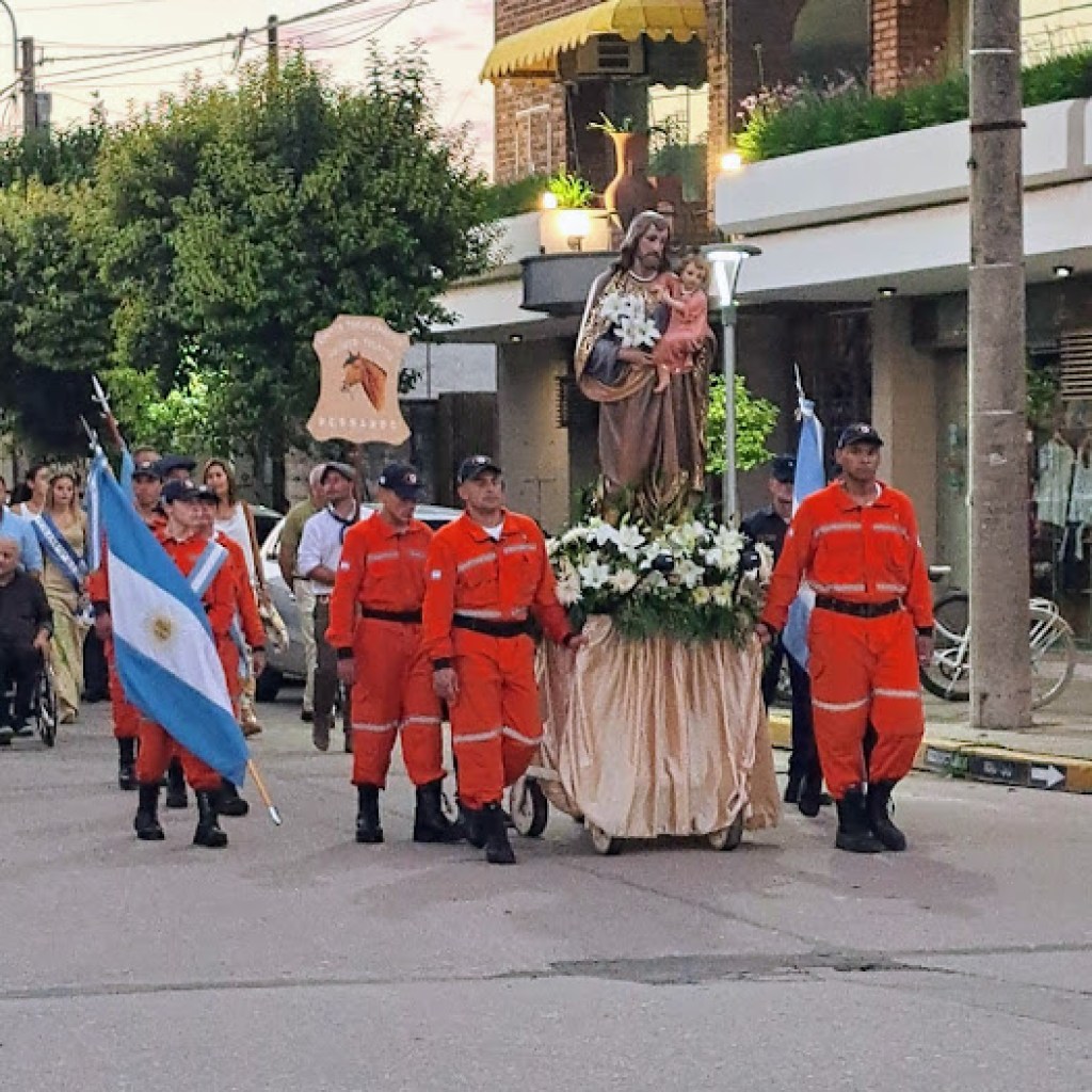 HERNANDO FESTEJÓ LOS 100 AÑOS DE PARROQUIA SAN JOSÉ HERNANDO FESTEJÓ LOS 100 AÑOS DE PARROQUIA SAN JOSÉ