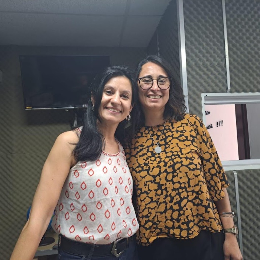 ESTE VIERNES NOCHE DE TEATRO: LAURA ALBANO Y MARIA JOSE DEHEZA VISITARON LOS ESTUDIOS DE FM 2000 ESTE VIERNES NOCHE DE TEATRO: LAURA ALBANO Y MARIA JOSE DEHEZA VISITARON LOS ESTUDIOS DE FM 2000