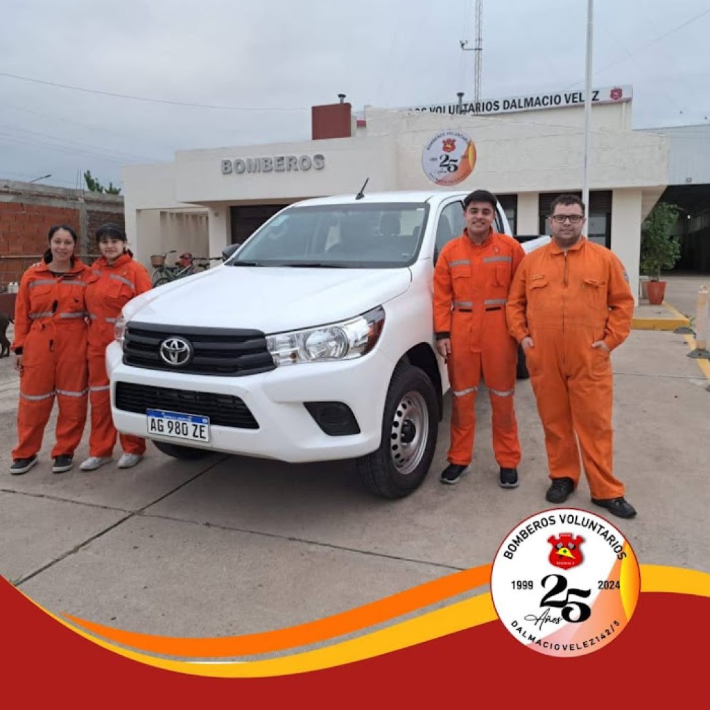 BOMBEROS DE DALMACIO CON NUEVA CAMIONETA BOMBEROS DE DALMACIO CON NUEVA CAMIONETA