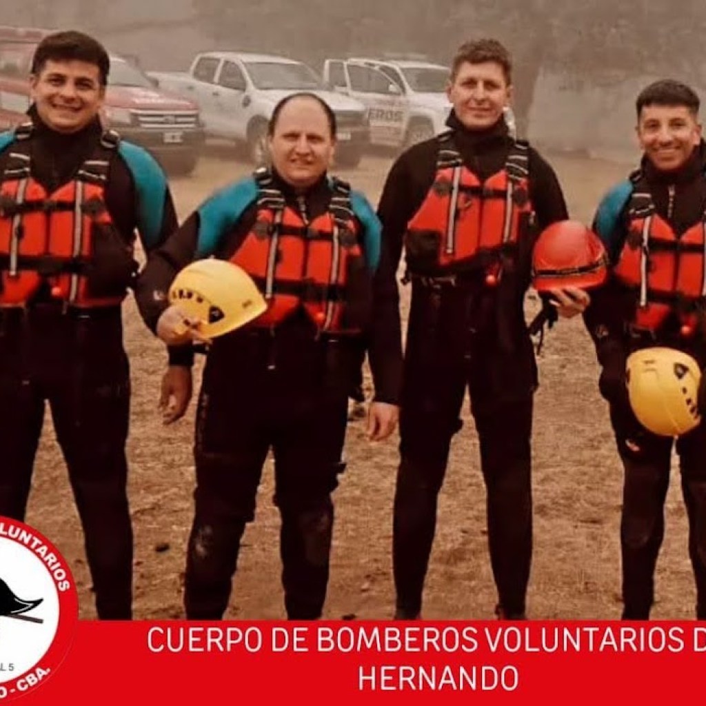 BOMBEROS: CAPACITACIÓN EN RESCATE ACUÁTICO BOMBEROS: CAPACITACIÓN EN RESCATE ACUÁTICO