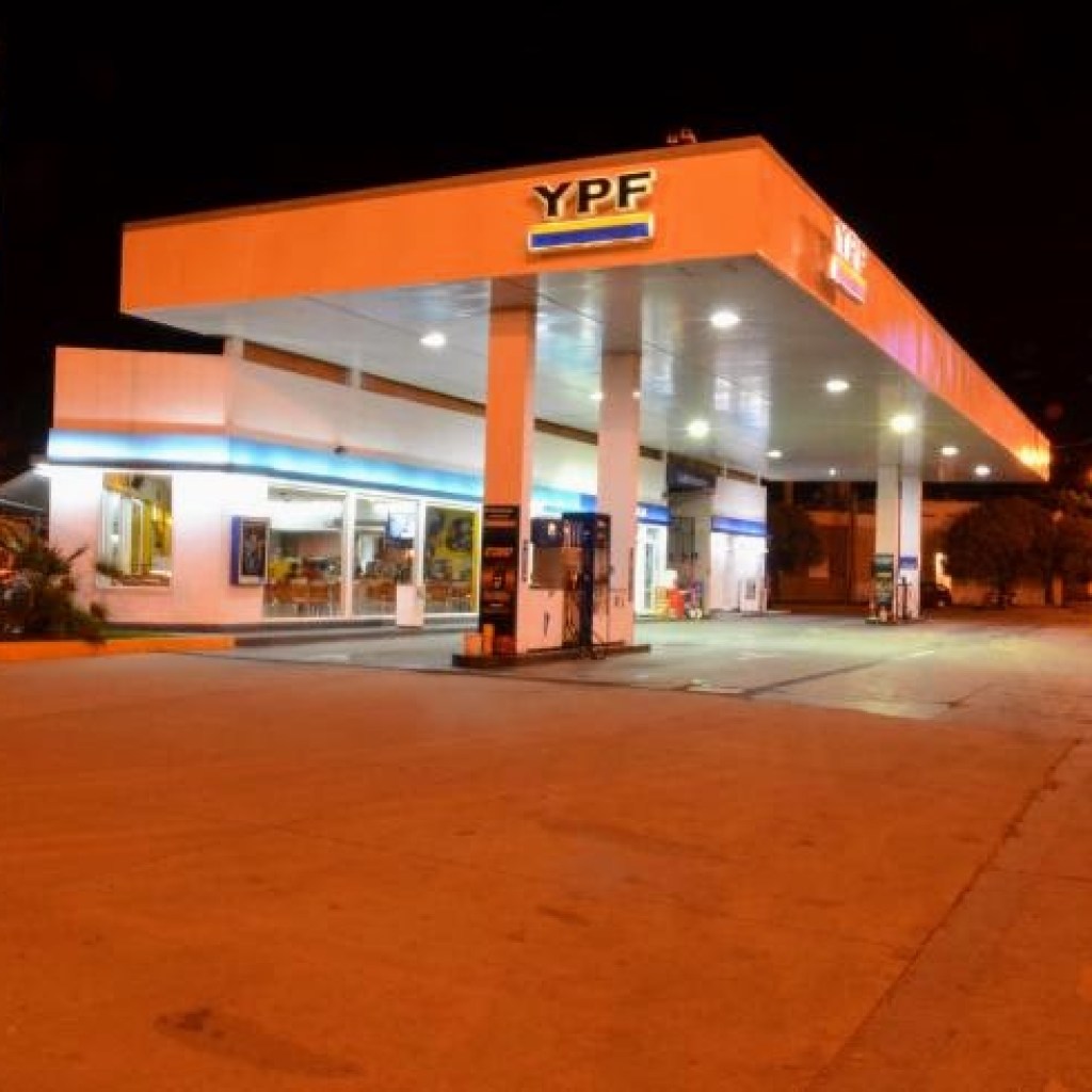 LAS PERDICES: ROBO EN LA YPF LAS PERDICES: ROBO EN LA YPF