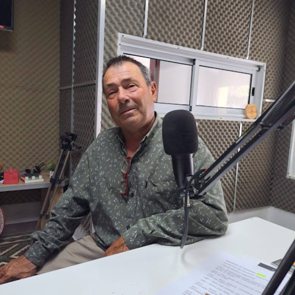 MARIO CAFFARATTO VISITÓ FM 2000 PARA HABLAR DE LA CAPILLA DE LA PROVIDENCIA MARIO CAFFARATTO VISITÓ FM 2000 PARA HABLAR DE LA CAPILLA DE LA PROVIDENCIA