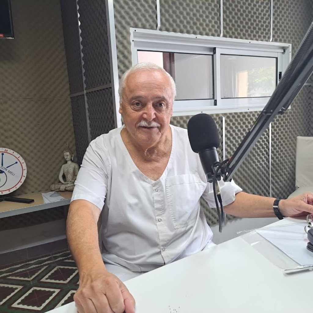 EL DOCTOR CARLOS FUNES HABLA DEL CÁNCER DE COLON EL DOCTOR CARLOS FUNES HABLA DEL CÁNCER DE COLON