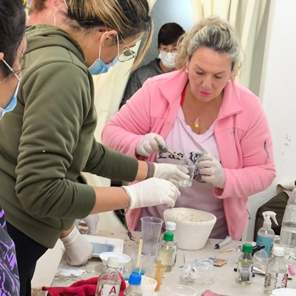 PRIMER SEMINARIO DE RESINA PRIMER SEMINARIO DE RESINA