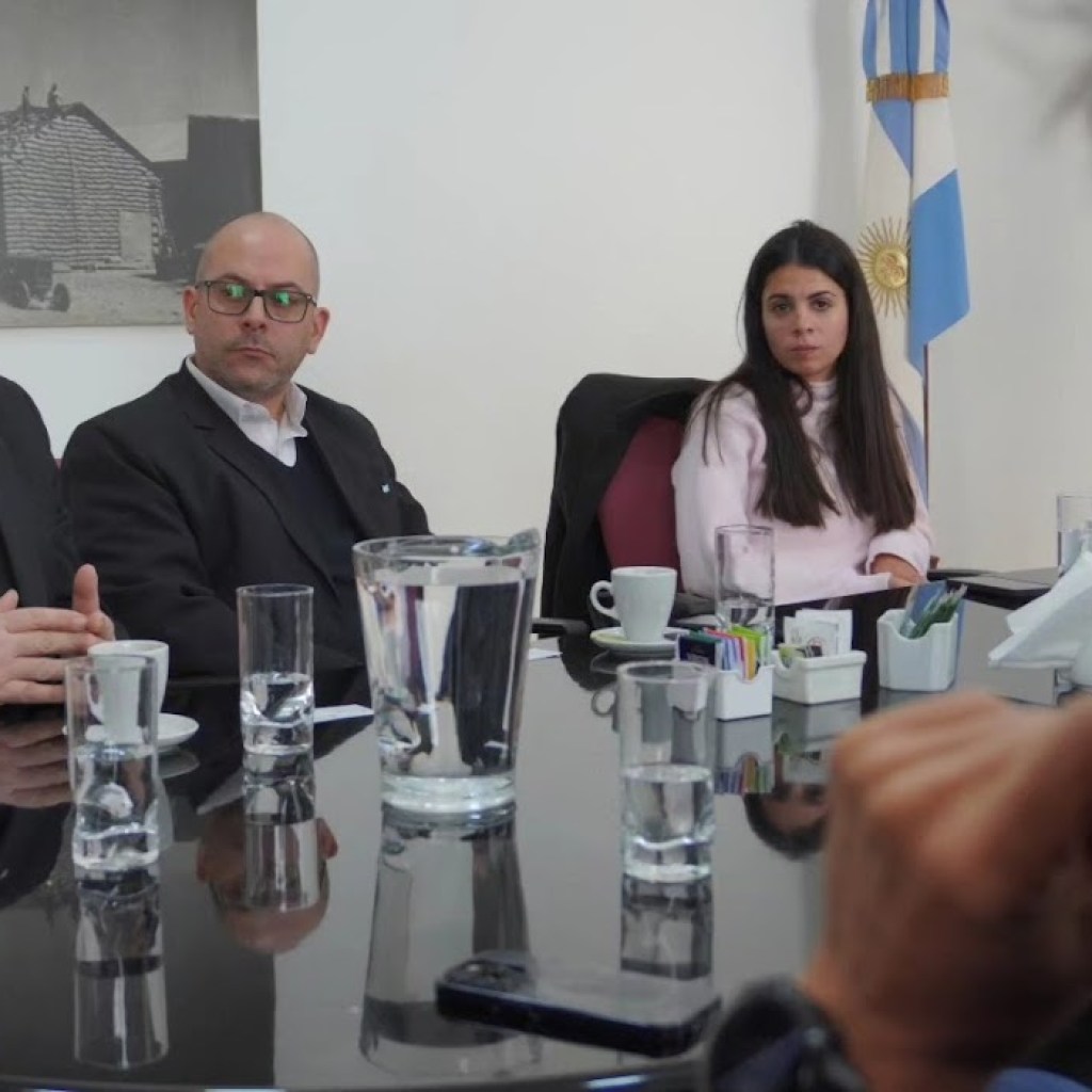EL EQUIPO DE CIENCIA Y TECNOLOGÍA EN HERNANDO EL EQUIPO DE CIENCIA Y TECNOLOGÍA EN HERNANDO