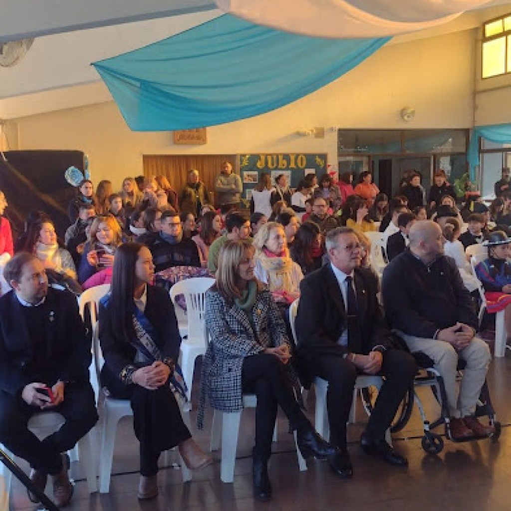 DIA DE LA INDEPENDENCIA: ACTO OFICIAL DIA DE LA INDEPENDENCIA: ACTO OFICIAL