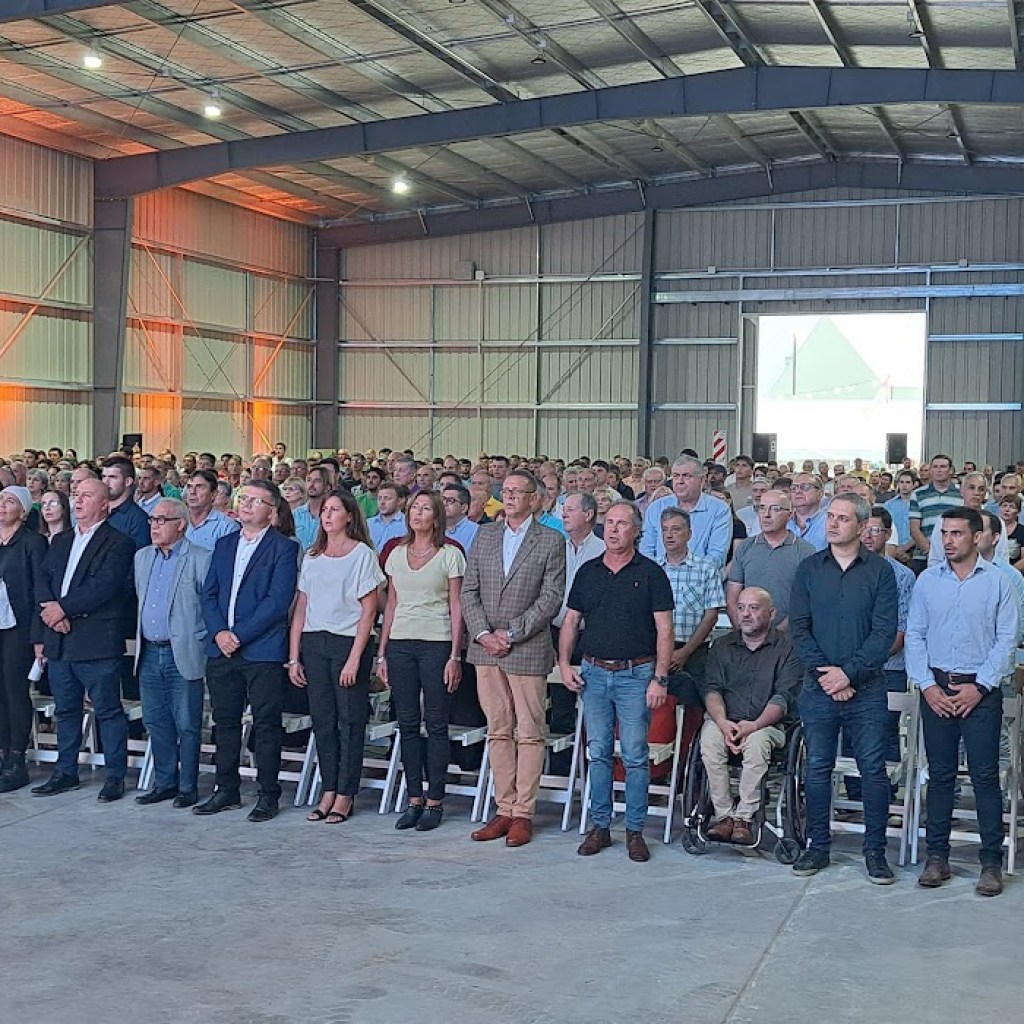 LA VENCEDORA INAUGURÓ LA PLANTA DE ACOPIO LA VENCEDORA INAUGURÓ LA PLANTA DE ACOPIO