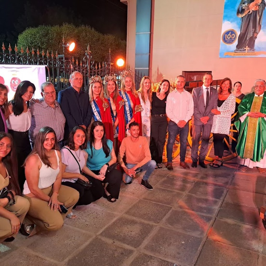 FIESTA NACIONAL DEL MANÍ: MISA Y BENDICIÓN DE FRUTOS FIESTA NACIONAL DEL MANÍ: MISA Y BENDICIÓN DE FRUTOS