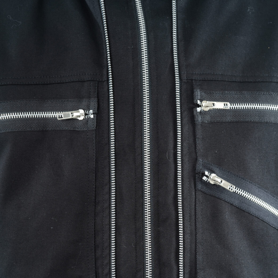 DARIEN JACKET – BLACK