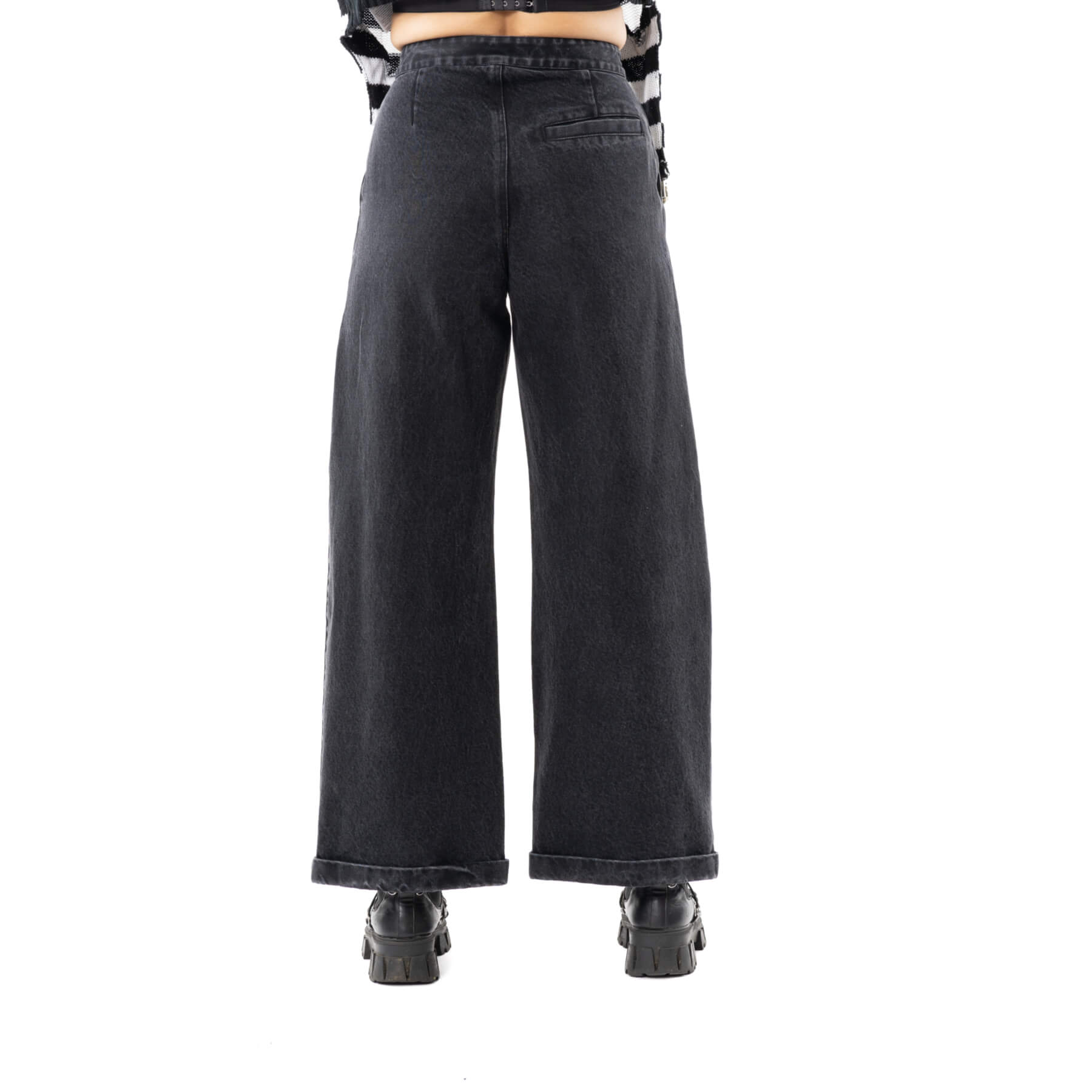 DEIA JEANS – BLACK STONEWASH