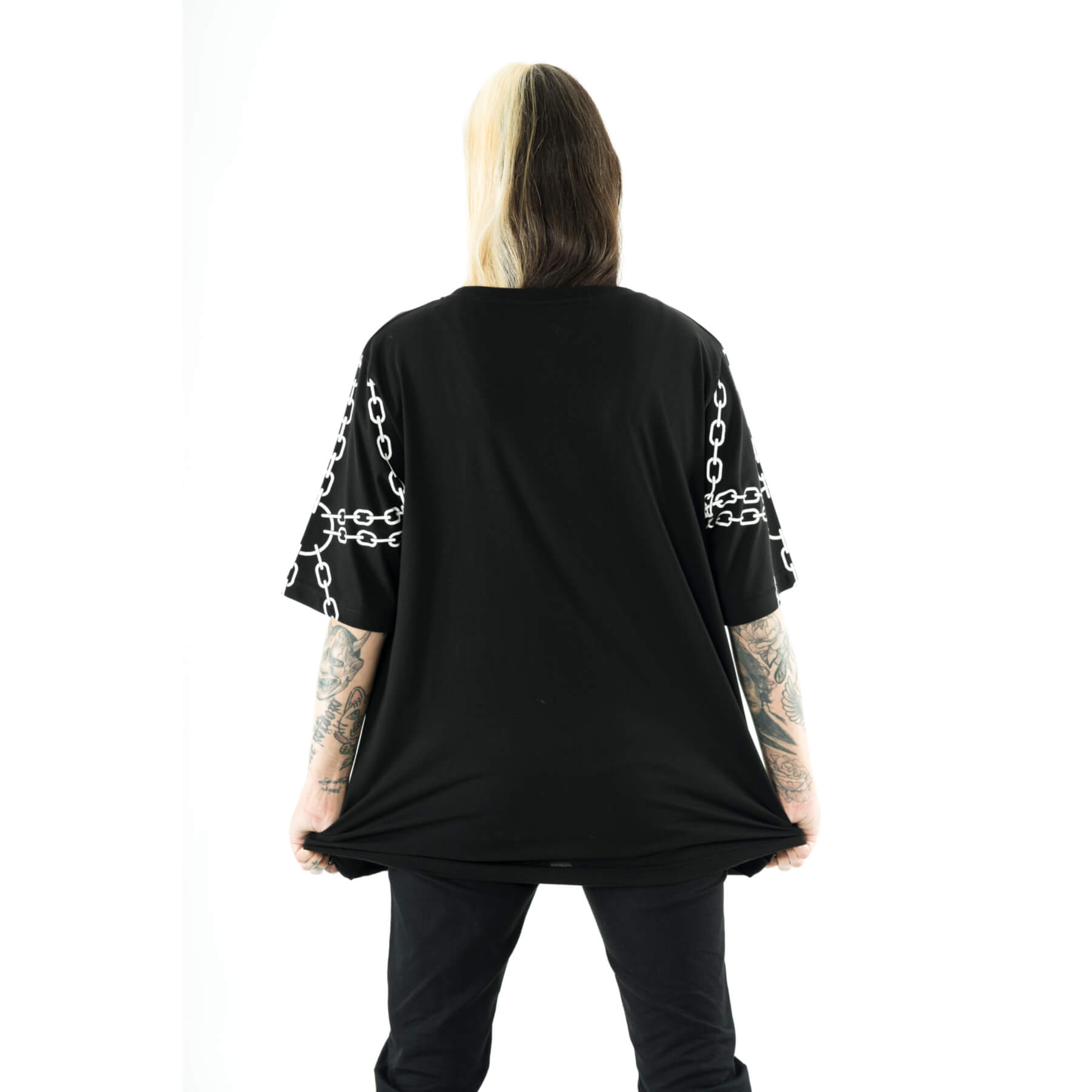 ENCHAINED TOP – BLACK