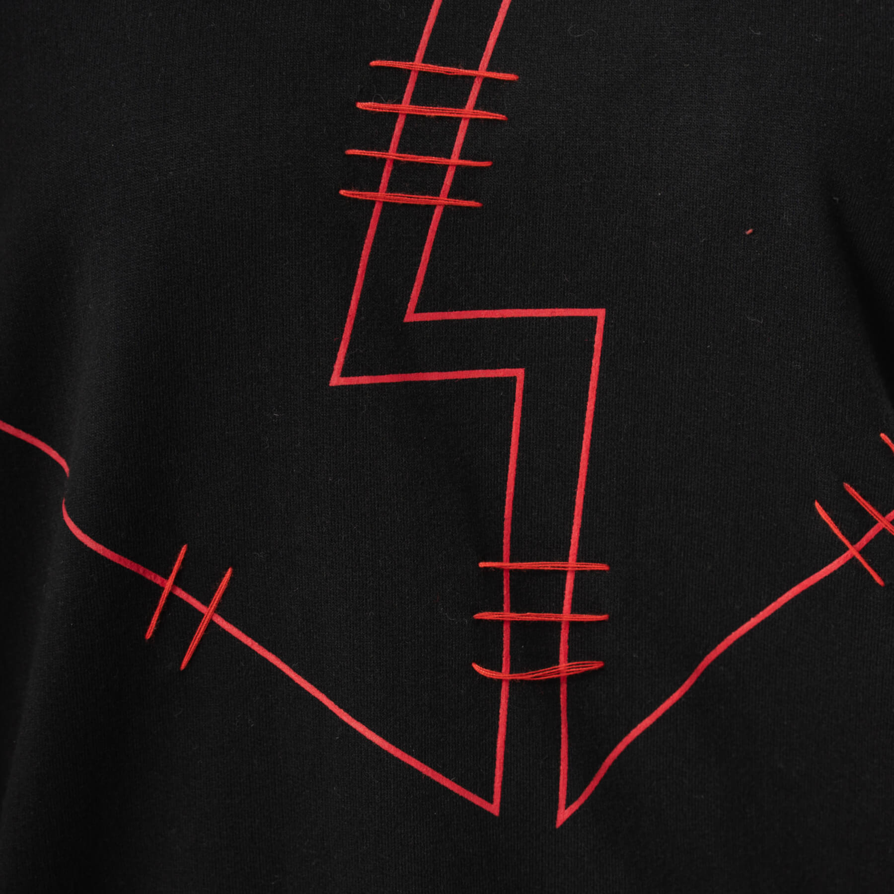 HANALEI JUMPER – BLACK/RED
