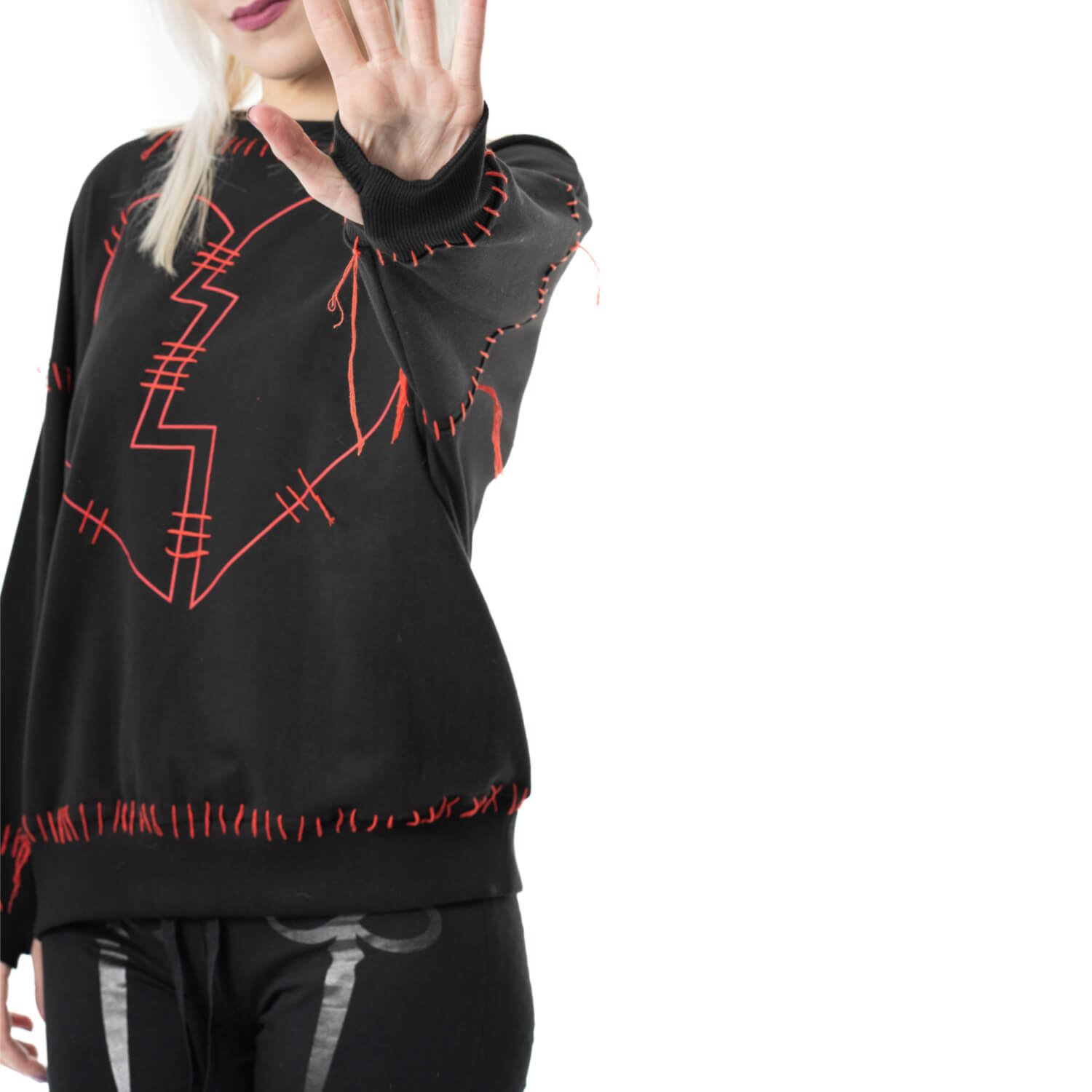 HANALEI JUMPER – BLACK/RED