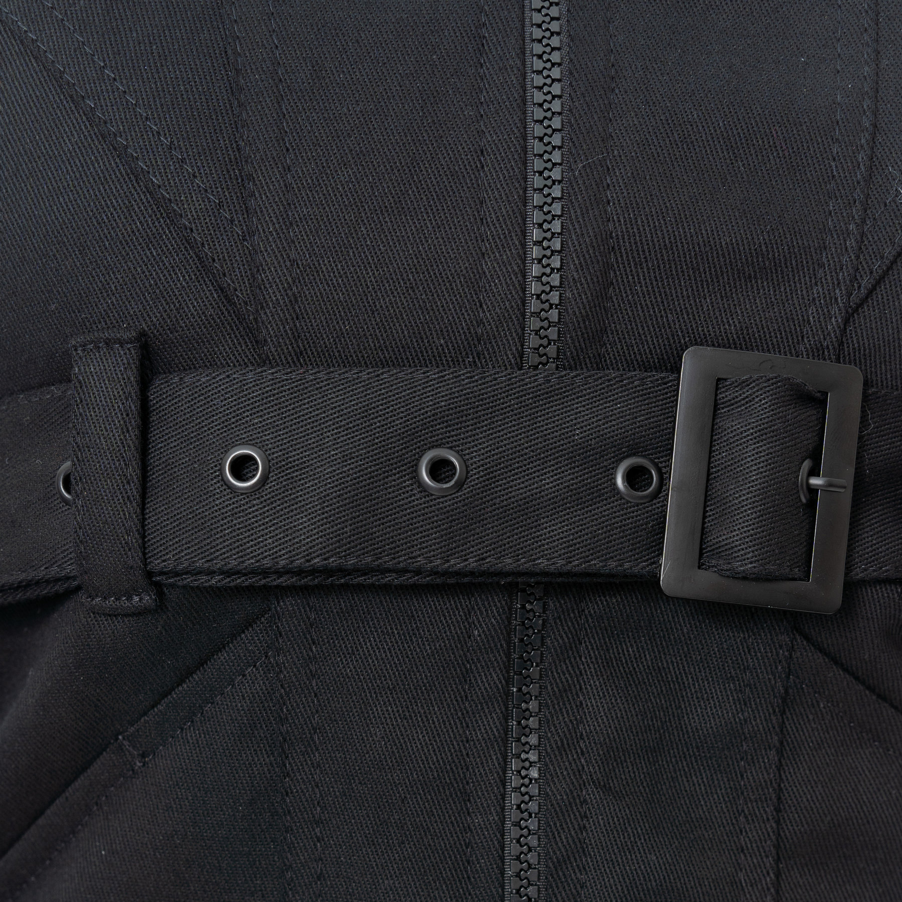 AMBOREE JACKET – BLACK