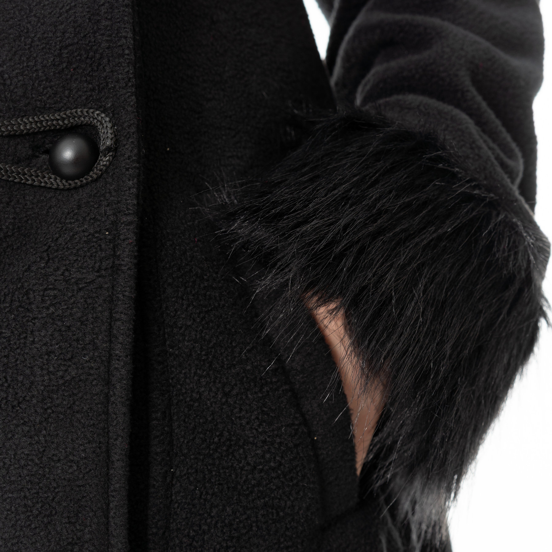 EIRWEN COAT – BLACK