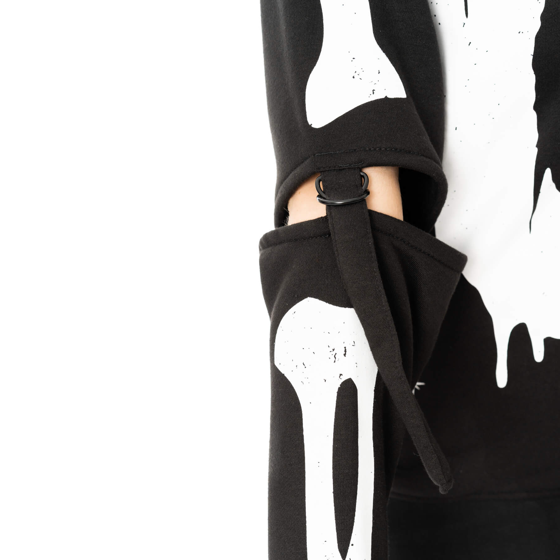 MOONLIGHT HOOD – BLACK