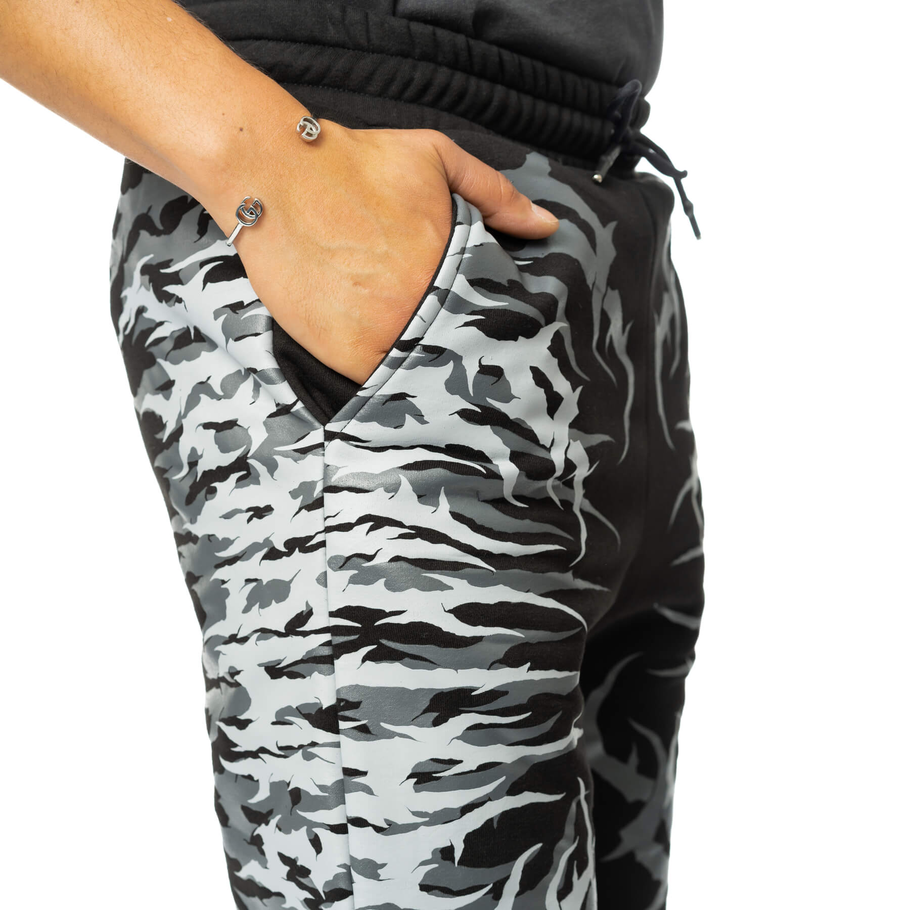 AKUMU PANTS – BLACK/GREY