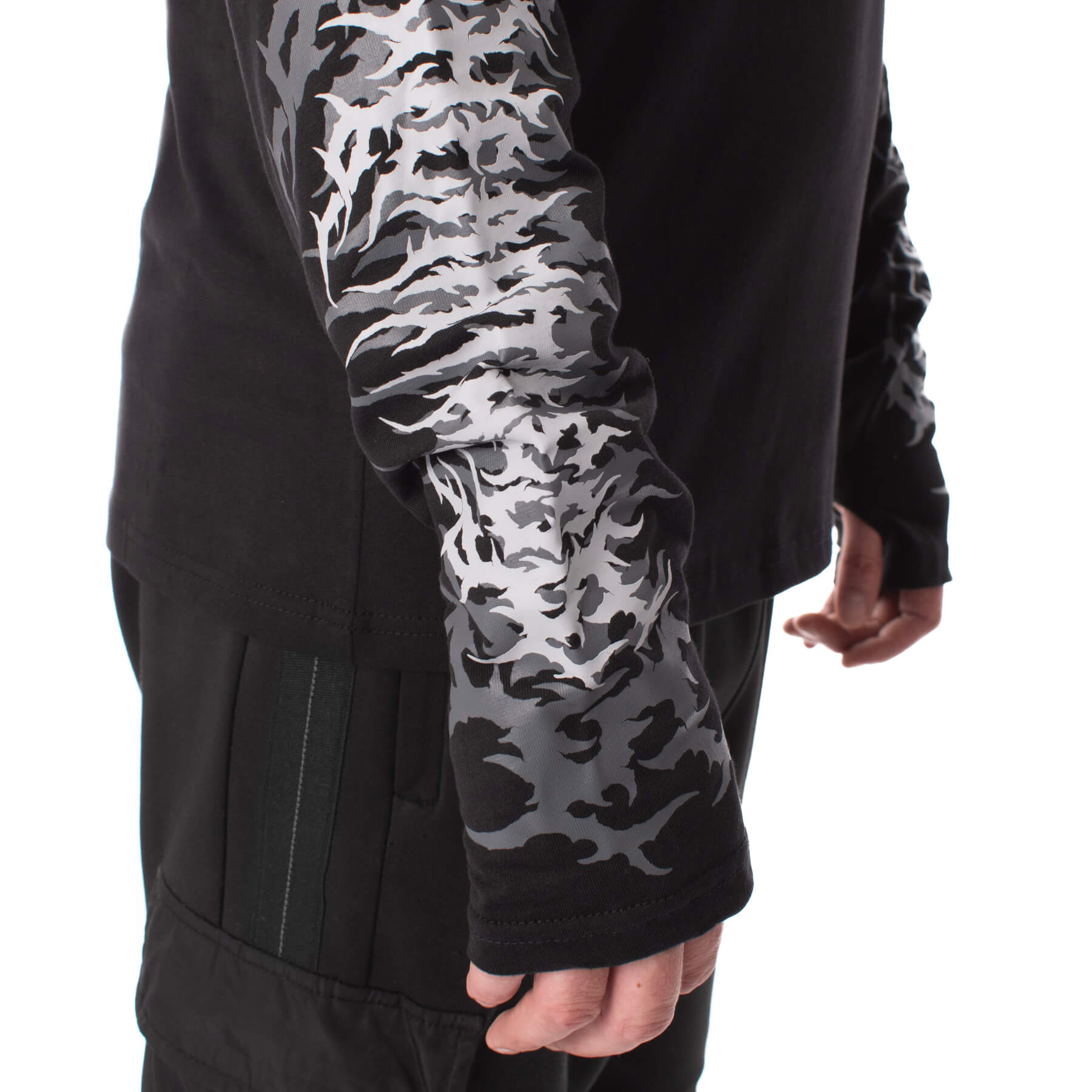 AKUMU TOP – BLACK/GREY