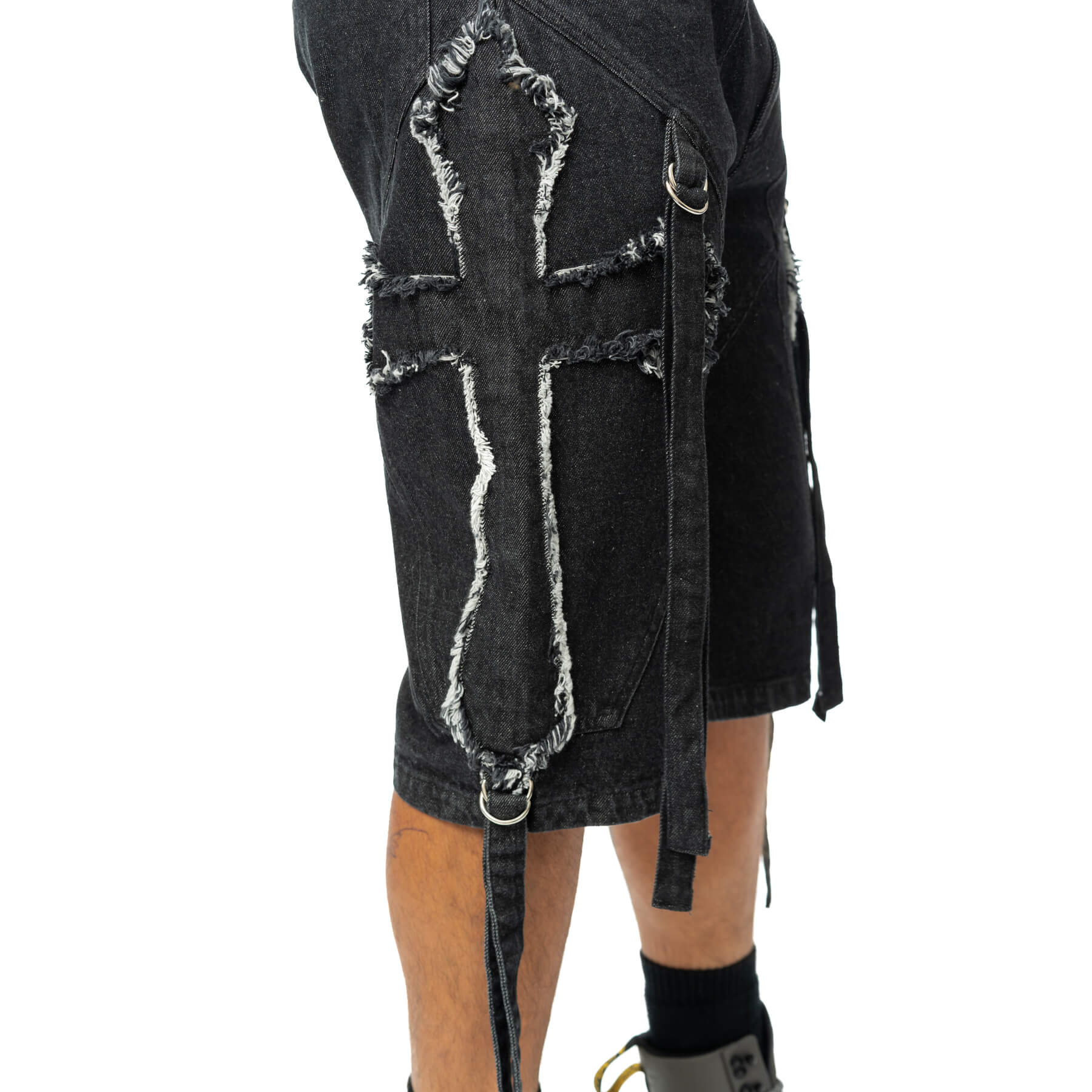 CRUX NOCTIS SHORTS – BLACK STONEWASH