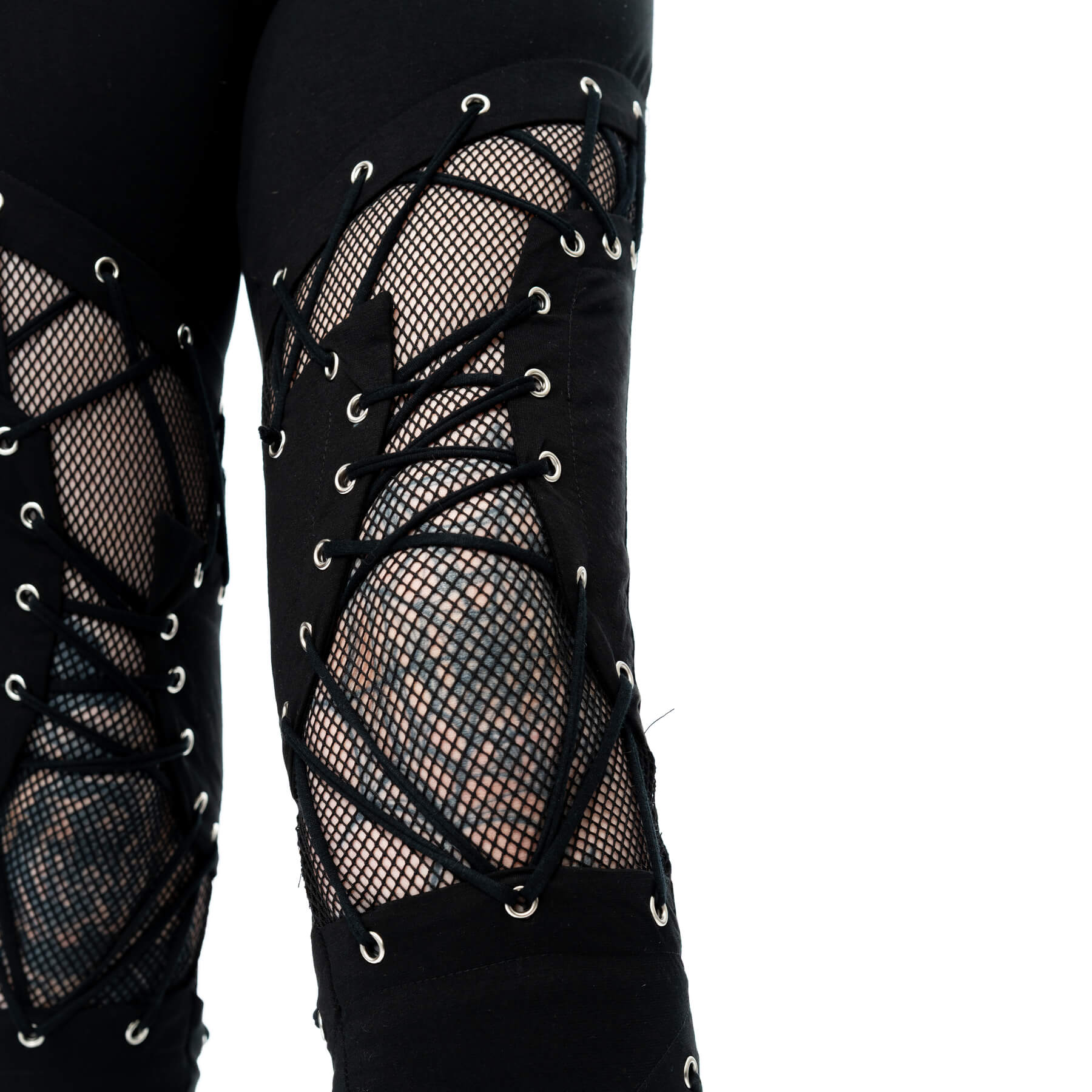 DARK LURE LEGGINGS – BLACK