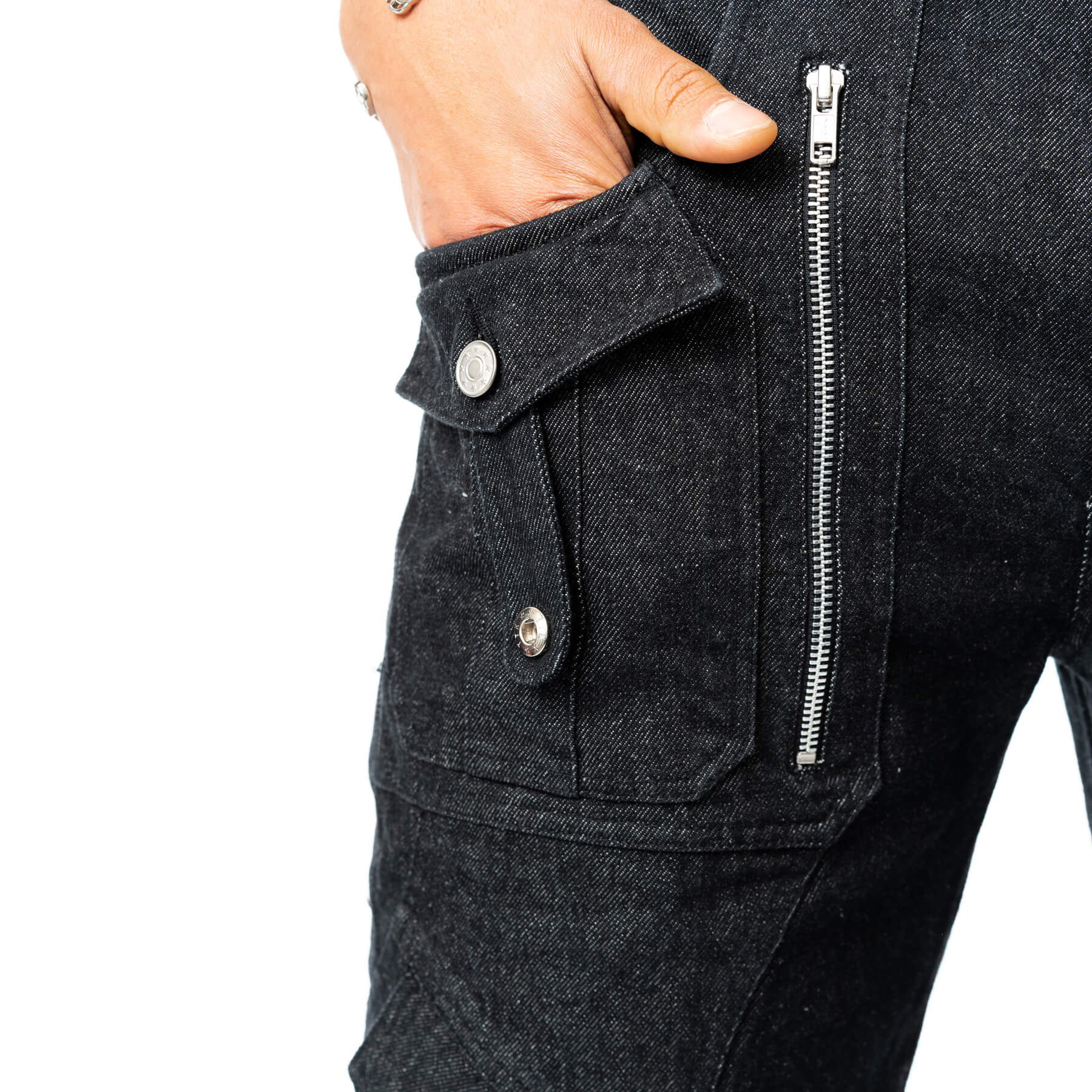 WHISTLER SHORTS – BLACK STONEWASH