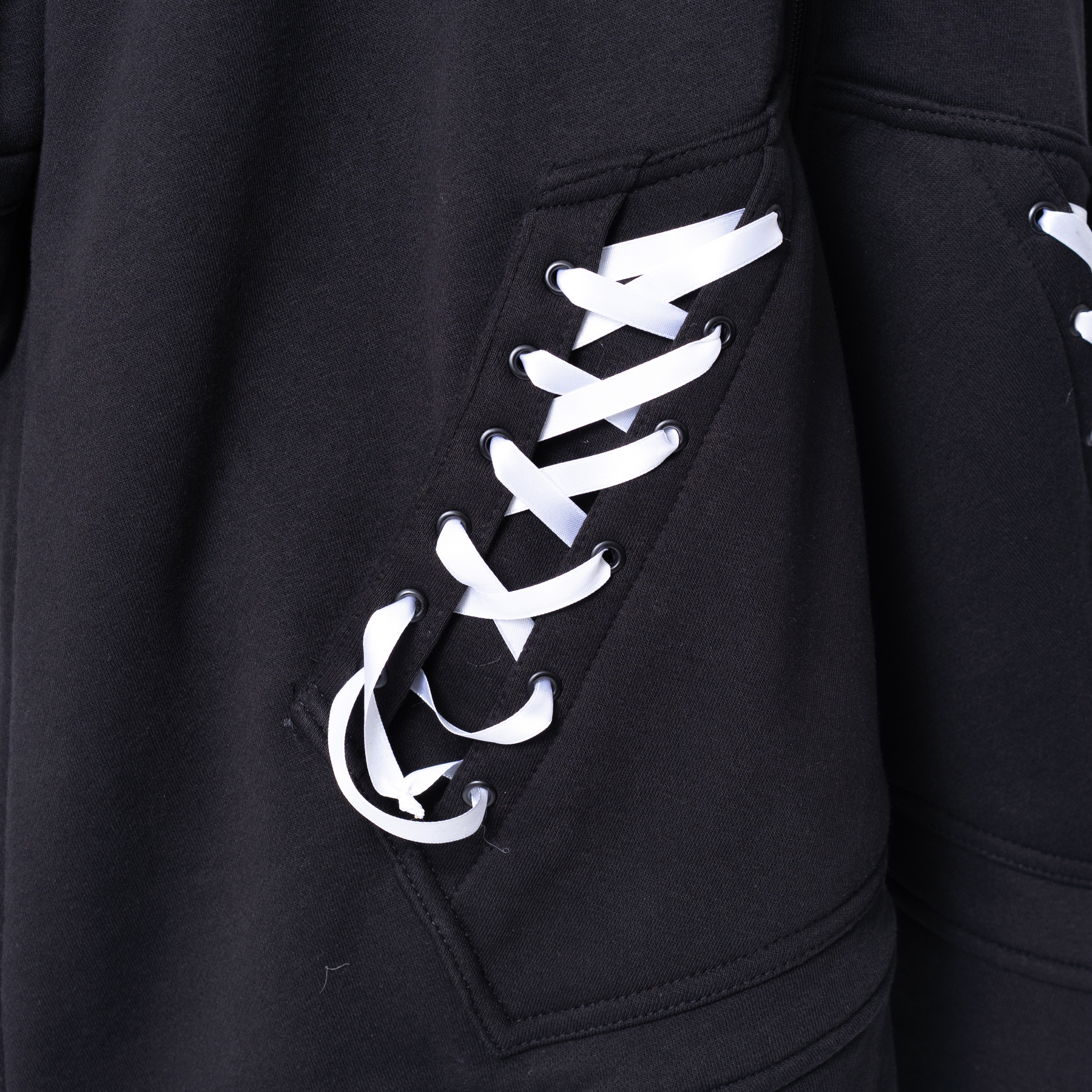 GLOOMIE OVERSIZED HOOD – BLACK
