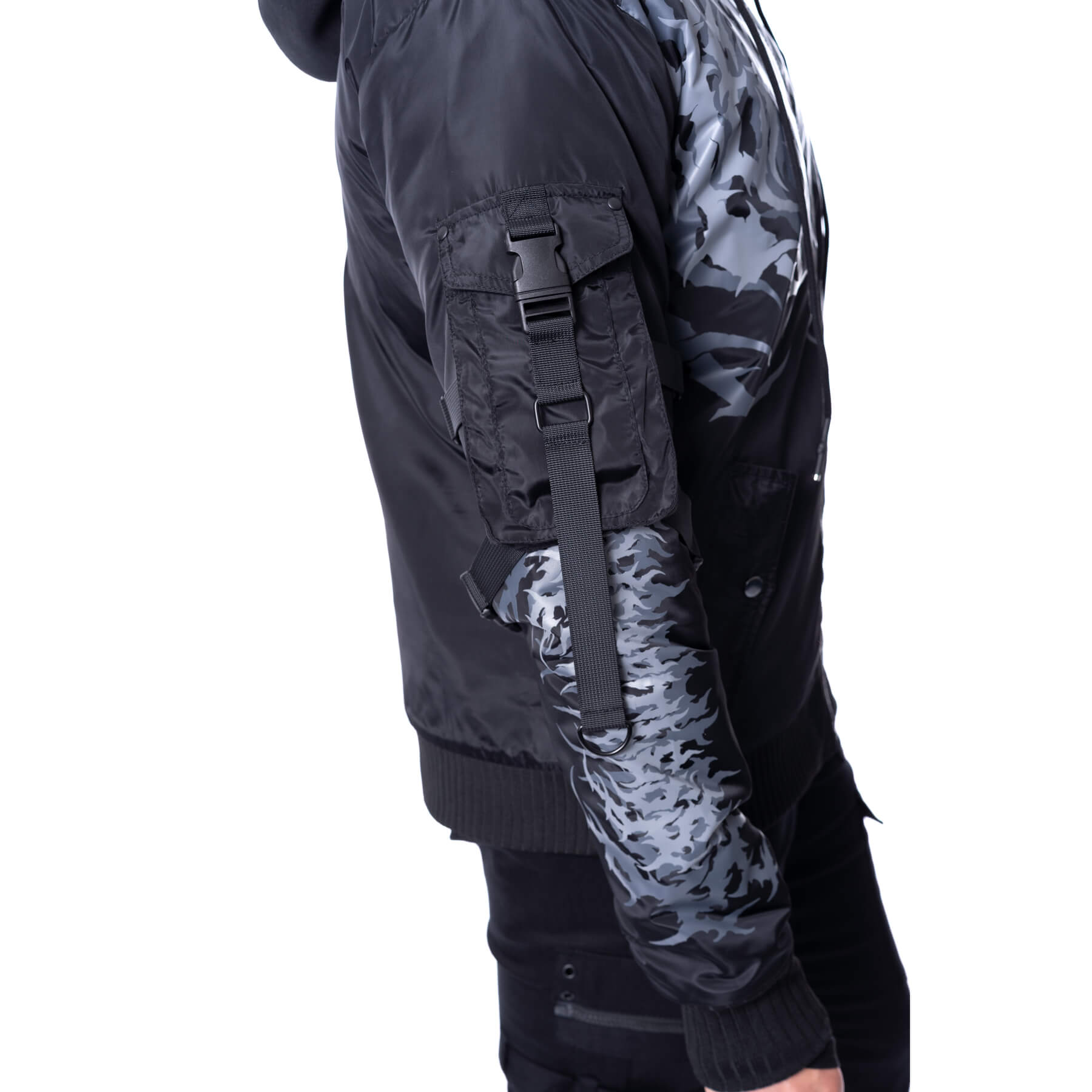 GRAVEWIND BOMBER JACKET – BLACK