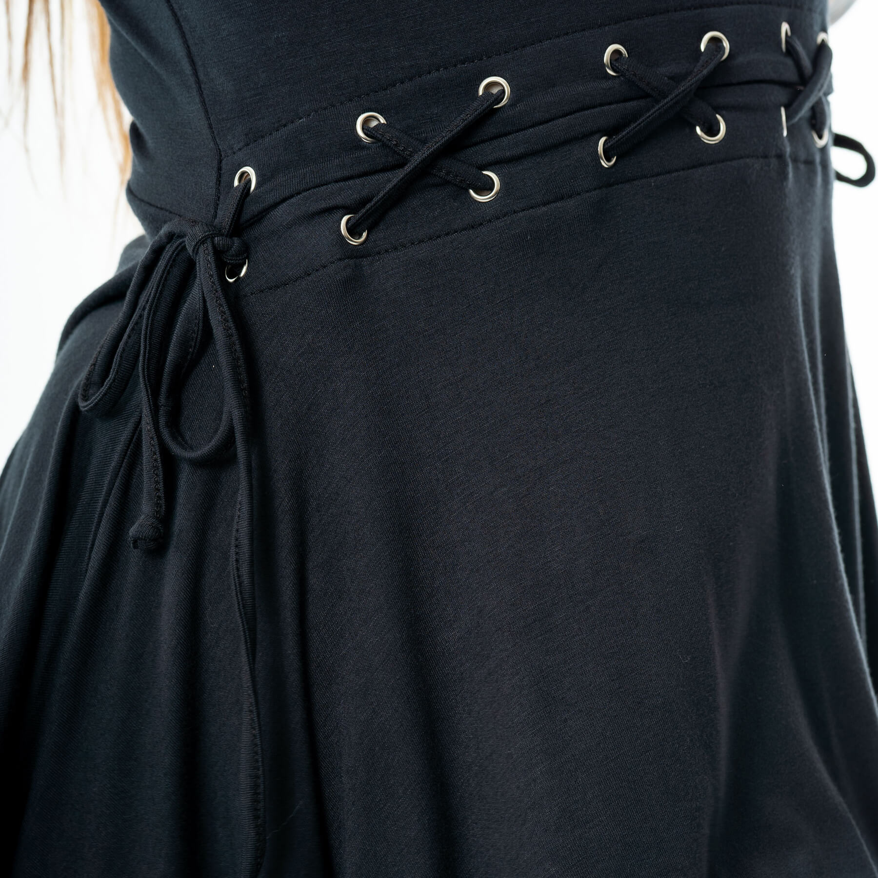 APRICITY DRESS – BLACK