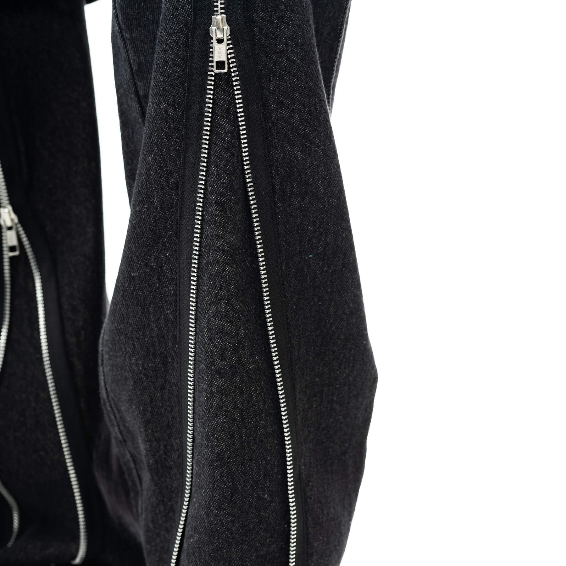 HONOR JEANS – BLACK STONEWASH