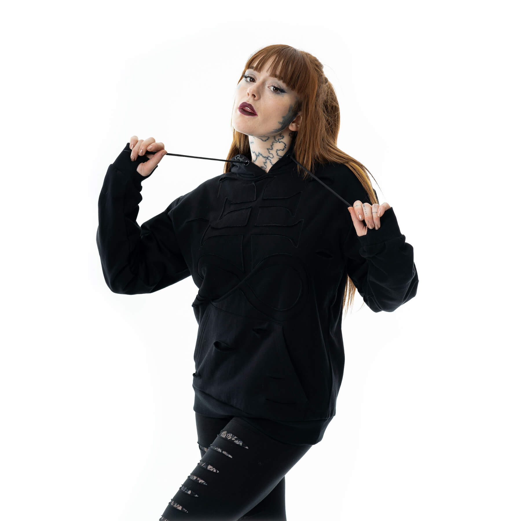 INFINITY HOOD – BLACK