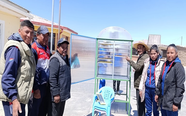ESCUELA VILLAÑEQUE SE CONVIERTE EN ESCUELA EMPRENDEDORA ESCUELA VILLAÑEQUE SE CONVIERTE EN ESCUELA EMPRENDEDORA