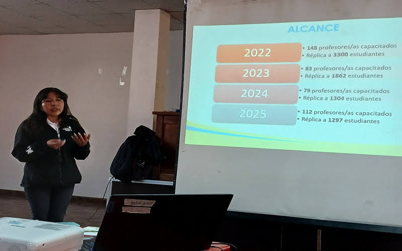 ORURO SE DESTACA EN EDUCACIÓN BOLIVIANA POR MEJORES ÍNDICES DE DESEMPEÑO EN LECTURA Y MATEMÁTICAS ORURO SE DESTACA EN EDUCACIÓN BOLIVIANA POR MEJORES ÍNDICES DE DESEMPEÑO EN LECTURA Y MATEMÁTICAS