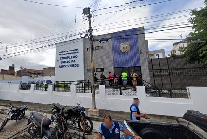 Arcoverde: Jovem de 25 anos é detido após fazer críticas à PMPE Arcoverde: Jovem de 25 anos é detido após fazer críticas à PMPE