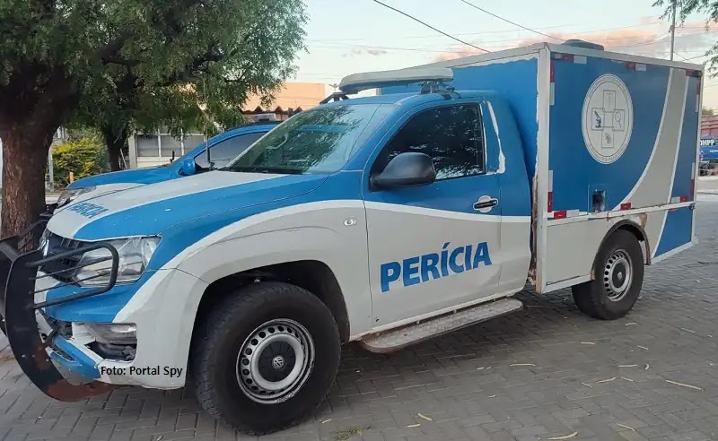 Corpo de homem é encontrado com cabeça esmagada em Juazeiro, BA; indícios da causa da morte choca moradores Corpo de homem é encontrado com cabeça esmagada em Juazeiro, BA; indícios da causa da morte choca moradores