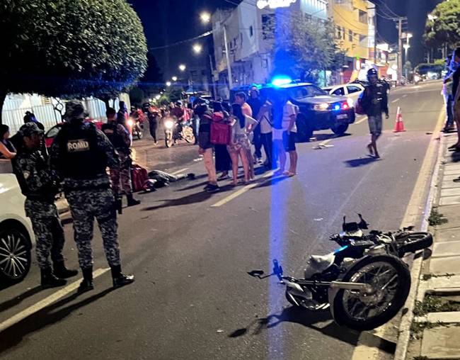 Grave acidente deixa motoboy ferido na Avenida da Integração, em Petrolina, PE Grave acidente deixa motoboy ferido na Avenida da Integração, em Petrolina, PE
