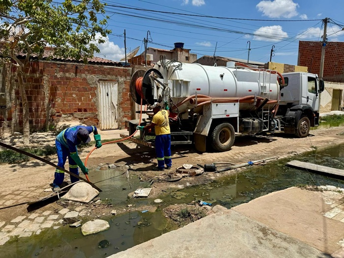 Em menos de uma semana, SAAE de Juazeiro realiza mais de 500 serviços de desobstrução de esgotos em Juazeiro, diz assessoria Em menos de uma semana, SAAE de Juazeiro realiza mais de 500 serviços de desobstrução de esgotos em Juazeiro, diz assessoria