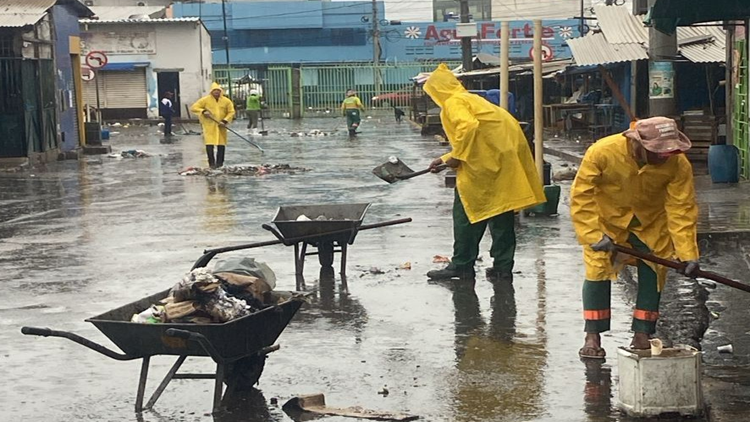 Mercado do Produtor de Juazeiro passa por mutirão de limpeza Mercado do Produtor de Juazeiro passa por mutirão de limpeza