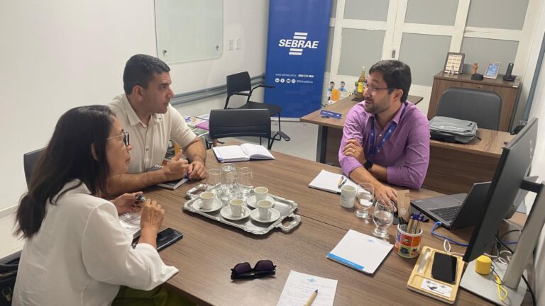 Sedes firma parceria com o Sebrae Juazeiro para a realização de cursos de qualificação em empreendedorismo Sedes firma parceria com o Sebrae Juazeiro para a realização de cursos de qualificação em empreendedorismo