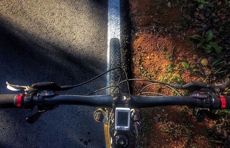 Ciclista morre após passar mal na BR-235, no interior de Juazeiro, BA Ciclista morre após passar mal na BR-235, no interior de Juazeiro, BA