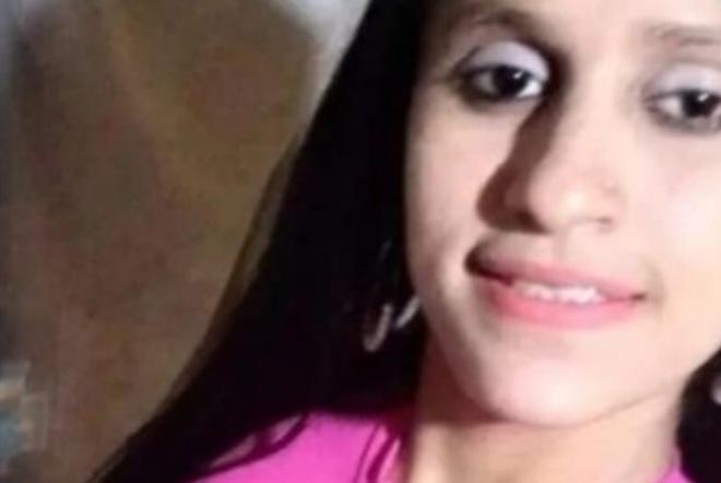 Mulher de 29 anos sofre ataque a tiros na calçada de casa e morre em Juazeiro, BA Mulher de 29 anos sofre ataque a tiros na calçada de casa e morre em Juazeiro, BA