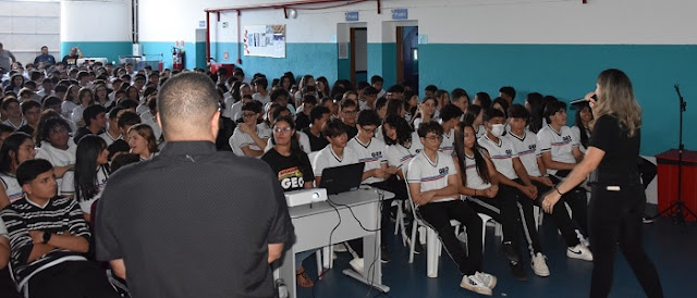 Polícia Civil realiza palestra sobre segurança digital em colégio de Juazeiro, BA Polícia Civil realiza palestra sobre segurança digital em colégio de Juazeiro, BA