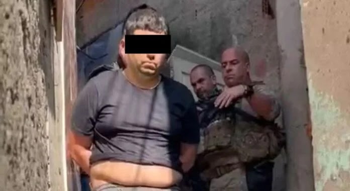 Homem é preso por matar, esquartejar e cozinhar partes do corpo de colega no Rio de Janeiro Homem é preso por matar, esquartejar e cozinhar partes do corpo de colega no Rio de Janeiro