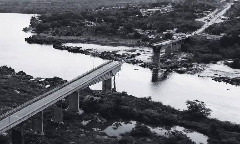 Resgatando 14° corpo de desabamento de ponte Tocantins e Maranhão Resgatando 14° corpo de desabamento de ponte Tocantins e Maranhão