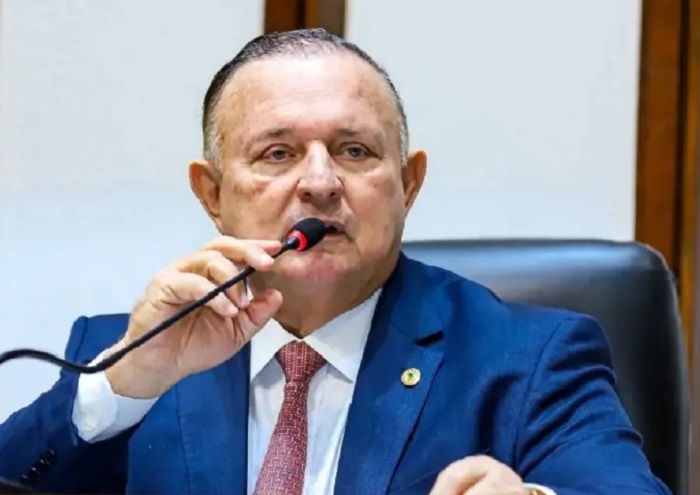 Adolfo Menezes admite fala “infeliz” de Jerônimo, mas sai em defesa do governador: “Somos humanos e erramos” Adolfo Menezes admite fala “infeliz” de Jerônimo, mas sai em defesa do governador: “Somos humanos e erramos”